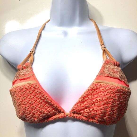 Beach Bunny Bikini Top - Picture 7 of 7